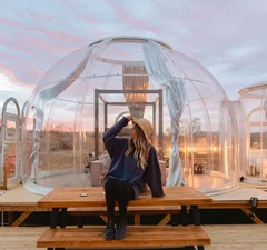 Skaidri kupolinė palapinė